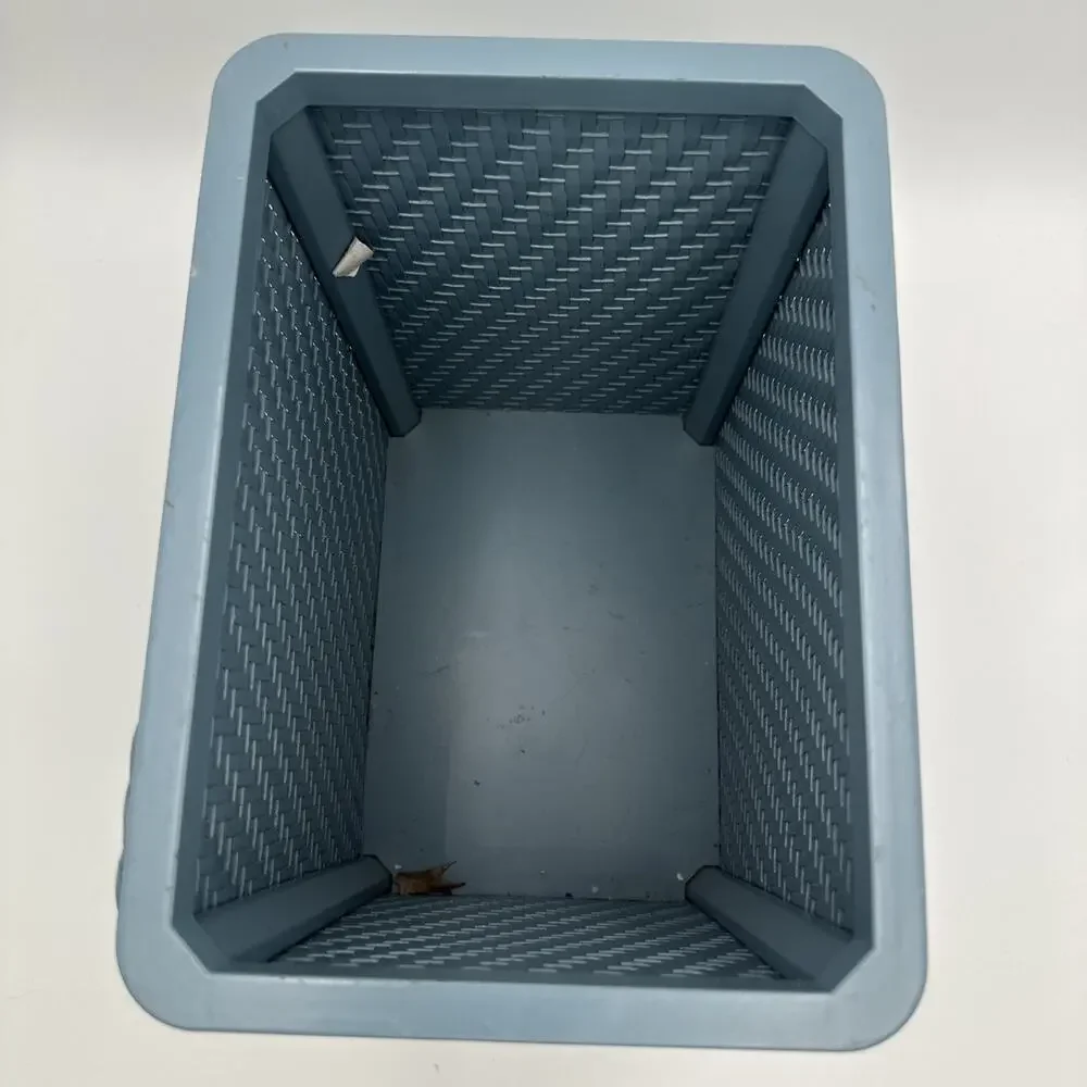 Vintage Mervyns Light Blue Plastic Basket Weave USA